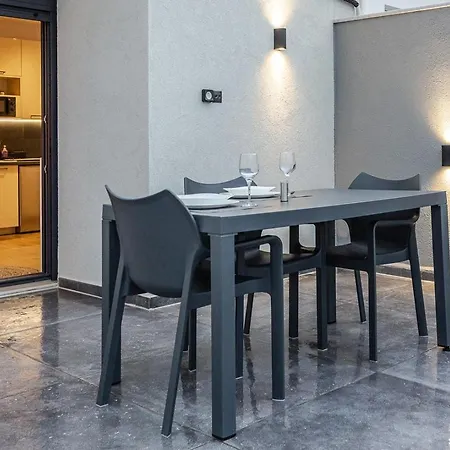 Cinnamon Apartment *