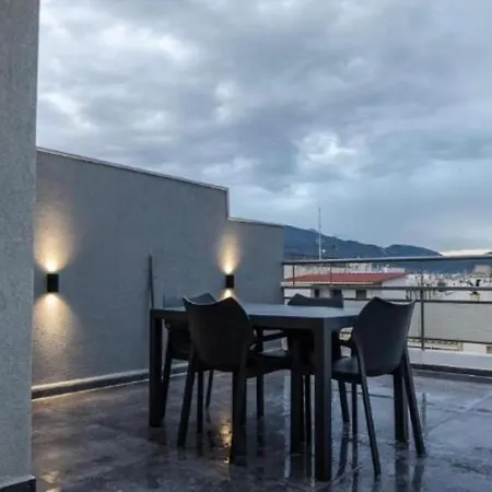 Cinnamon Volos