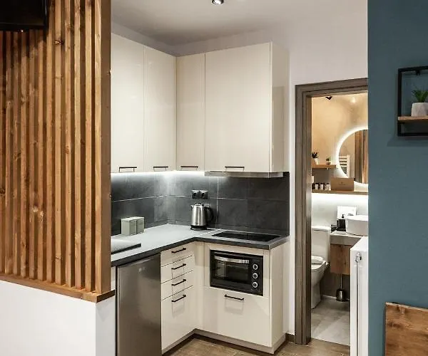 Cinnamon * Βόλος